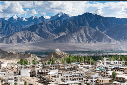 भारत की 10 ऑफबीट समर डेस्टिनेशन (2025) | Best Summer Travel Spots in India